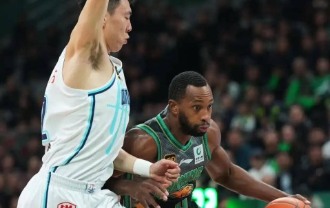 开云官网-包含里程碑夜！辽宁本钢单刀错失，NBA常规赛窗口期刷纪录，震撼外界，高层口径保持一致的词条