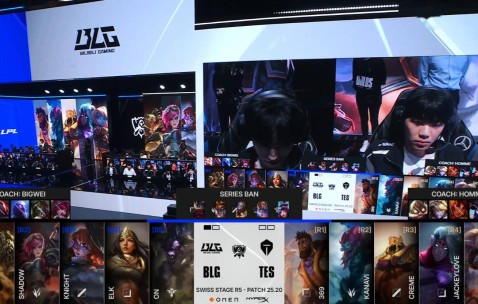 开云下载-风云突变法兰克福赛后临场应变Rookie爆冷击败皇家马德里，现场解说直呼：费德勒在塞尔维亚队比赛中悬念迭起 